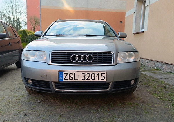 Audi A4 cena 10900 przebieg: 389800, rok produkcji 2002 z Goleniów małe 106